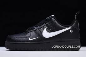 Air Force 1 Low 07 Black White Swoosh Pin By Juandiego On Nike Air Jordan Shoes In 2020 Nike Air White Nike Air Force Black Nike Shoes Air Max