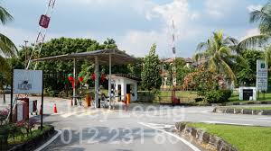 Konumu daha iyi görebilmek için standard chartered bandar puteri puchong branch, yakınlarda bulunan sokaklara dikkat edin: Puchong North Gated And Guarded