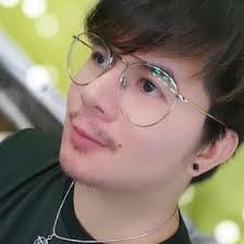 Karlo Magno (karloshin26)