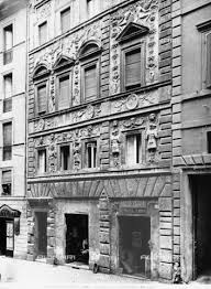 Via dei banchi vecchi è una delle più interessanti strade del centro storico di roma, originariamente divisa in due tratti: La Casa Dei Pupazzi In Via Dei Banchi Vecchi A Roma Pro Loco Di Roma