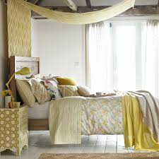 Today, i've rounded up 12 diy bedroom makeover design ideas. Budget Bedroom Ideas Cheap Bedrooms Budget Bedroom Decor