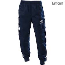 Pantalon joueur football enfant nike pant jr entrainement nv. Adidas Pantalon Jogging Bandes Brodees Enfant Sst Cf8563 Bleu Marine Blanc Laboutiqueofficielle Com