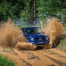 Durante 40 Anos La Clase G De Mercedes Benz Ha Sido La Medida De Todas Las Cosas En El Segmento De Los Vehiculos Todo Terreno Y Dur Mercedes Benz Mercedes Benz