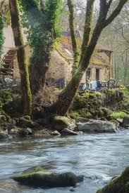 It consists mainly out of granite rock. Moulin Des Ruats Charmantes Hotel In Avallon Burgund