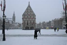 Het sprookjesachtige sneeuw tafereel is ook in den helder van korte duur. Veel Sneeuw Op Komst In Gouda Dit Weer Hebben We Sinds 2013 Niet Meer Gehad Indebuurt Gouda