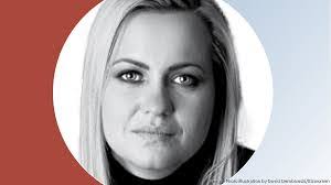 Monica Saunders's Instagram, Twitter & Facebook