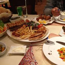 مطعم قصر السرايا Asian Restaurant In السالمية