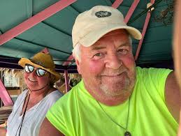 Taking a solo trip to Aruba next week! Any other females doing the same?!