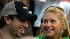 See more ideas about anna kournikova, anna, tennis players female. Anna Kournikova And Enrique Iglesias Welcome Their Third Child