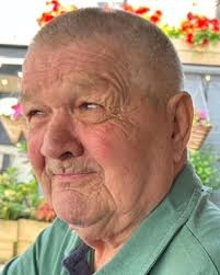 Just heard the sad news of the passing of Wooda Philpott... May he rest  eternally in Peace... Wooda was a big part of my life growing up..he taught  me how to paint