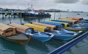 Tercatat dalam bulan aug 2020 iklan kerja kosong kedai makan di singapore ini lebih dari 1000 orang mencari infonya. Memandang Singapura Dari Belakang Padang Perjalanan Koran Tempo Co