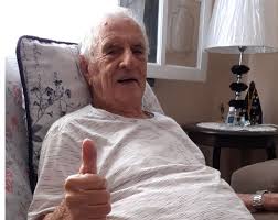 Orlando drummond comemora 101 anos hoje e uma feliz coincidência: Familia Homenageara Orlando Drummond Com Tres Simbolos Patricia Kogut O Globo