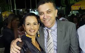 ► i libri di laziowiki.org ► laziowiki.org su facebook ► laziowiki.org su twitter ► pagine collegate a questa scheda. Prefeito De Cidade Na Ba E Esposa Sao Achados Mortos Em Condominio De Luxo De Salvador Bahia G1