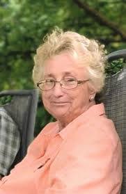 Carolyn Brock's Instagram, Twitter & Facebook