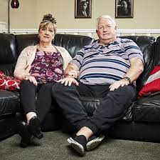 Gogglebox is a british television reality show that premiered on channel 4 on 7 march 2013. 1cm5zq 89iowem