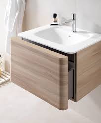 Aici vei gasi articole care se potrivesc estetic cu lavoarul ales. Mobilier De Baie Diseno