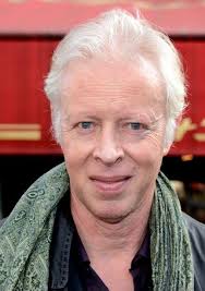 Et je m'endors serrant très fort les cocos d'or de marie l'or. Philippe Le Guay Wikipedia