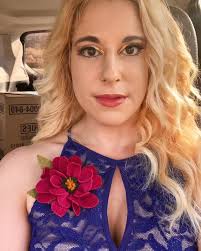 Brittany Marie Cagle (@fiddleandfolk) • Instagram photos and videos