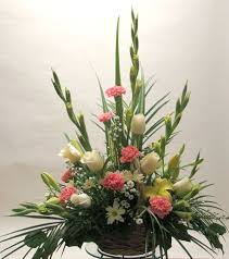 Pin By Verania Castillo On Arreglos Florales Funeral Flower Arrangements Funeral Floral Arrangements Fresh Flowers Arrangements