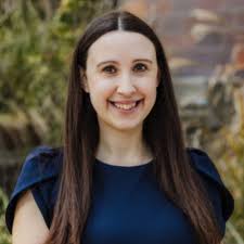 Iris Miller's Instagram, Twitter & Facebook