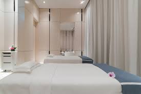 Five Palm Jumeirah Dubai S 4 7 8 S 266 Updated 2019 Hotel Reviews Price Comparison And 3 447 Photos Spa Furniture Spa Interior Design Spa Massage Room