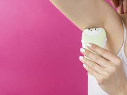 Si L Epilateur Electrique Est Plus Efficace Que Le Rasoir Car Les Poils Repoussent Moins Vite Il Est Tout De En 2020 Epilateur Electrique Epilation Creme Depilatoire