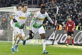 No thanks, take me back to the meme zone! Moenchengladbach Kalahkan Fc Cologne Dengan Skor 2 1 Republika Online