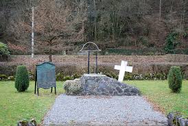 Durbuy, the smallest city in the world, is in the belgian province of luxembourg. War Memorial Durbuy Durbuy Tracesofwar Com
