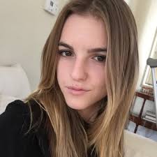 Alexandra Larkin's Instagram, Twitter & Facebook