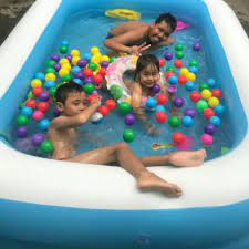 Rainbow ring pool, kolam renang buatan untuk anak yang akan membuatnya berah di rumah. Kolam Renang Mandi Anak Besar 2 M Family Play Pool Kolam Anak Mainan Pelampung Pompa Tiup Bestway Shopee Indonesia