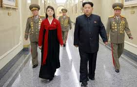 According to bbc, kim first appeared in public in 2010, not long before his dad died. N Korea S Kim Jong Un Wife Make Surprise Appearance At S Korean Concert In Pyongyang Independent Newspaper Nigeria