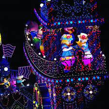 instagram smr kwn さんの写真をピンしています ディズニーランド 東京ディズニーランド disneyland エレクトリカルパレード ドナルドダック ドナルド デイジー ドナデジ 夜景 イルミネーション 一眼難しい デ ディズニーランド ディズニー