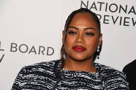 Lauren E. Williams, Author at Hello Beautiful