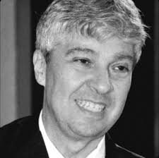 Hoje é um dia de muita dor e tristeza, o grande Mauro Sorage, um hermano de  la vida, faleceu. Amigo de décadas, grande tricolor, ex-conselheiro do  clube. Desses amigos sempre presentes, preocupado