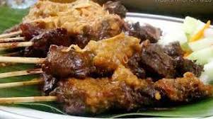 Daging kambing mentah biasanya langsung dipanggang di atas bara api arang. Pin On Amazing Indonesian Bbq Sate