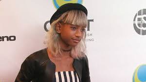 Before she was a preteen, willow had been seen on both the small and big screen opposite some. Willow Smith Shaves Her Head While Locked In A Box For 24 Hours Entertainment Tonight