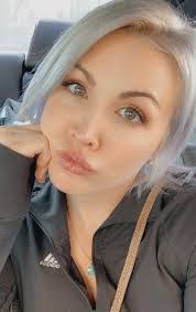 Lacie Warner's Instagram, Twitter & Facebook