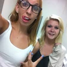 Emily Fessler (@itsfuvkingemily)