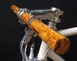 Olivenholz Schwarzholz Gerade Fahrradlenker Etsy In 2020 Wooden Bicycle Bicycle Handlebars Bicycle