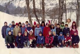 Forums pour discuter de classe de neige, voir ses formes composées, des exemples et poser vos questions. Photo De Classe Classe De Neige De 1980 Ecole Primaire Copains D Avant
