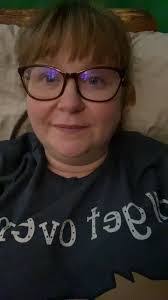 Gina Hodges's Instagram, Twitter & Facebook