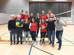 Zu weihnachten wünschen wir euch nur gutes, bleib gesund und frohen mutes! liebe freunde des tv hausen, wir alle hoffen sehr, im kommenden jahr die persönlichen begegnungen beim volleyballsport mit euch wieder erleben zu dürfen. Sportverein Gemeinde Hausen Am Tann