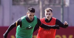 Kerem aktürkoğlu ile ilgili tüm haberleri ve son dakika kerem aktürkoğlu haber ve gelişmelerini bu sayfamızdan takip edebilirsiniz. Son Dakika Galatasaray Da Sok Sakatlik Falcao Ve Kerem Akturkoglu Hastaneye Kaldirildi Yildiz Isimde Kirik Tespit Edildi Takvim