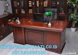 Meja Kerja Notaris Klasik Kayu Jati Spesial Meja Kantor Notaris Terbaru Di 2020 Meja Kerja Kayu Jati Meja