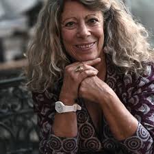 Barbara Cassin: "La diversidad de lenguas es mucho más emocionante que la  uniformidad"