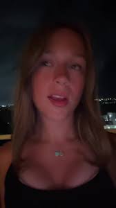 florence 🦈 (@florencecurtiss)