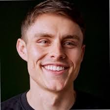 Kellie Saul's Instagram, Twitter & Facebook