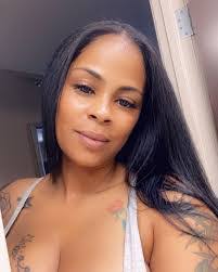 Trina Matos's Instagram, Twitter & Facebook