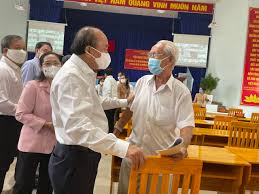 Cử tri tại các buổi tiếp xúc đều bày tỏ hưởng ứng lời hiệu triệu của chủ tịch nước nguyễn xuân phúc về khát vọng xây dựng đất nước hùng. Chá»§ Tá»‹ch NÆ°á»›c Nguyá»…n Xuan Phuc Chá»‰ Ra Ä'iá»ƒm Ngháº½n Cá»§a Huyá»‡n Hoc Mon Cá»§ Chi Bao NgÆ°á»i Lao Ä'á»™ng