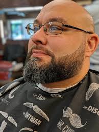 It's beard season! Look your best, welcome to Classic! 💈